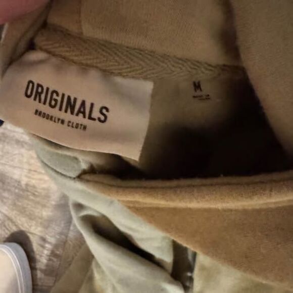 2 Hoodies- Originals and Miami- Medium - Picture 2 of 3